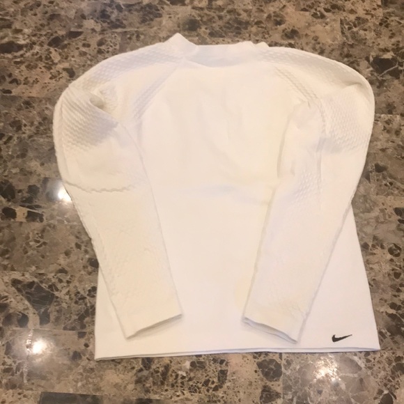 Nike Athletic White Long Sleeve Top M/L - Picture 5 of 5